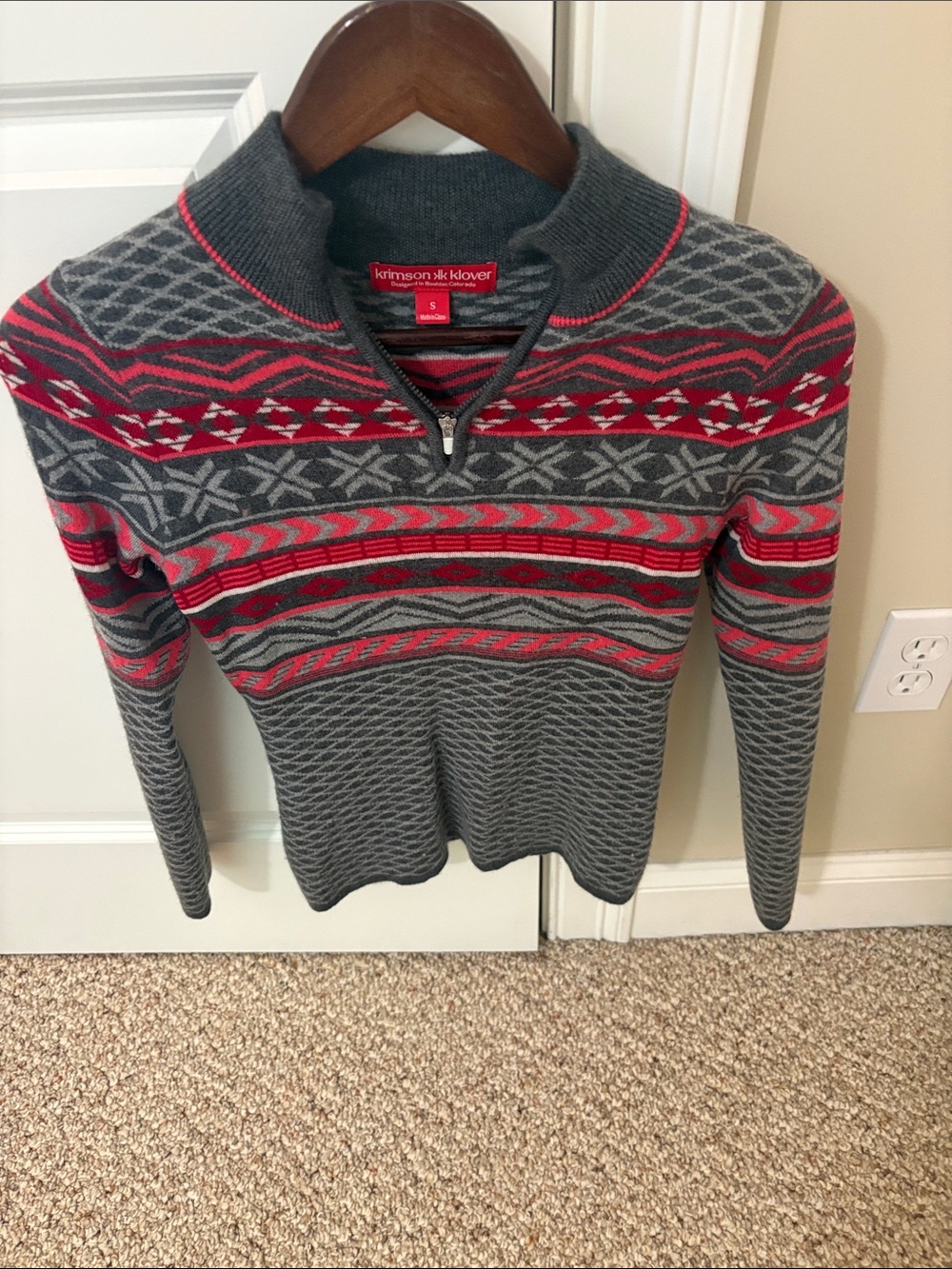 Krimson Klover Gray & Red Women's Zip-Neck Patterned Sweater